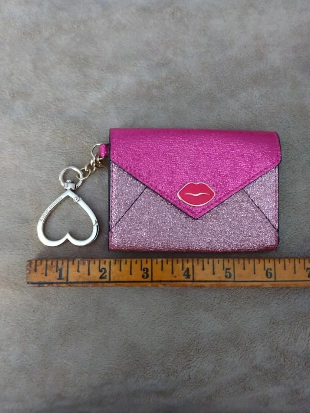 Victoria's Secret Keychain and Card Holder Sparkle Hot Pink Metallic Red Lips - Picture 8 of 9